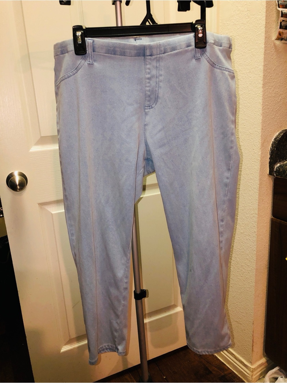Faded Glory Light Blue Ankle Jeans
